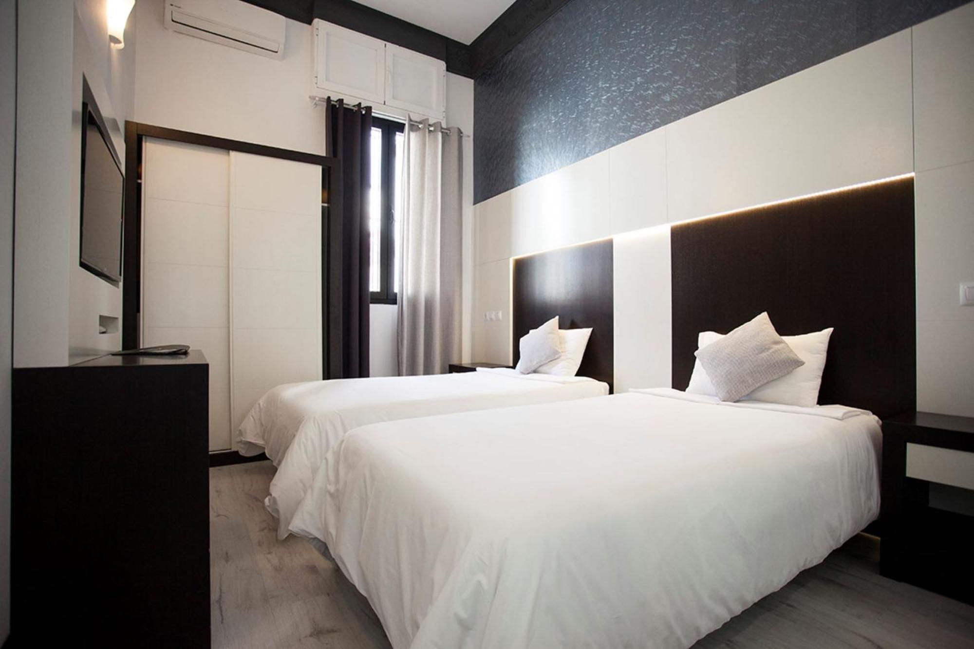 Guest house Alhambra 3*