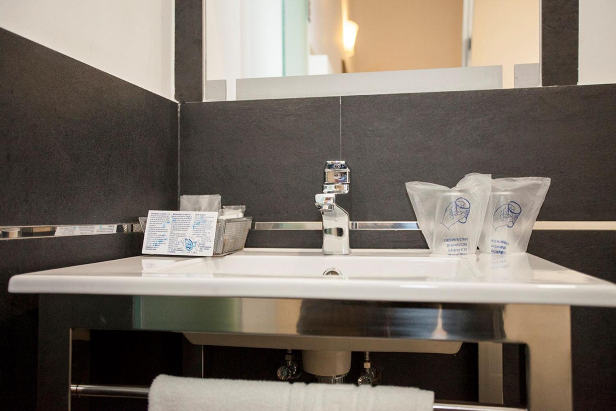 Guest house Alhambra 3*
