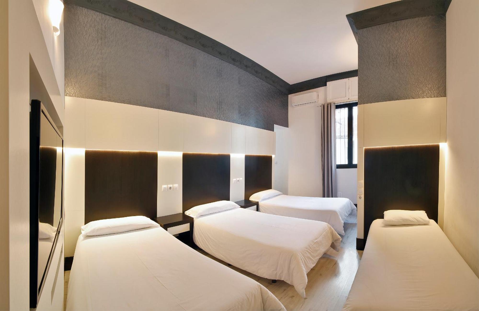 Guest house Alhambra 3*