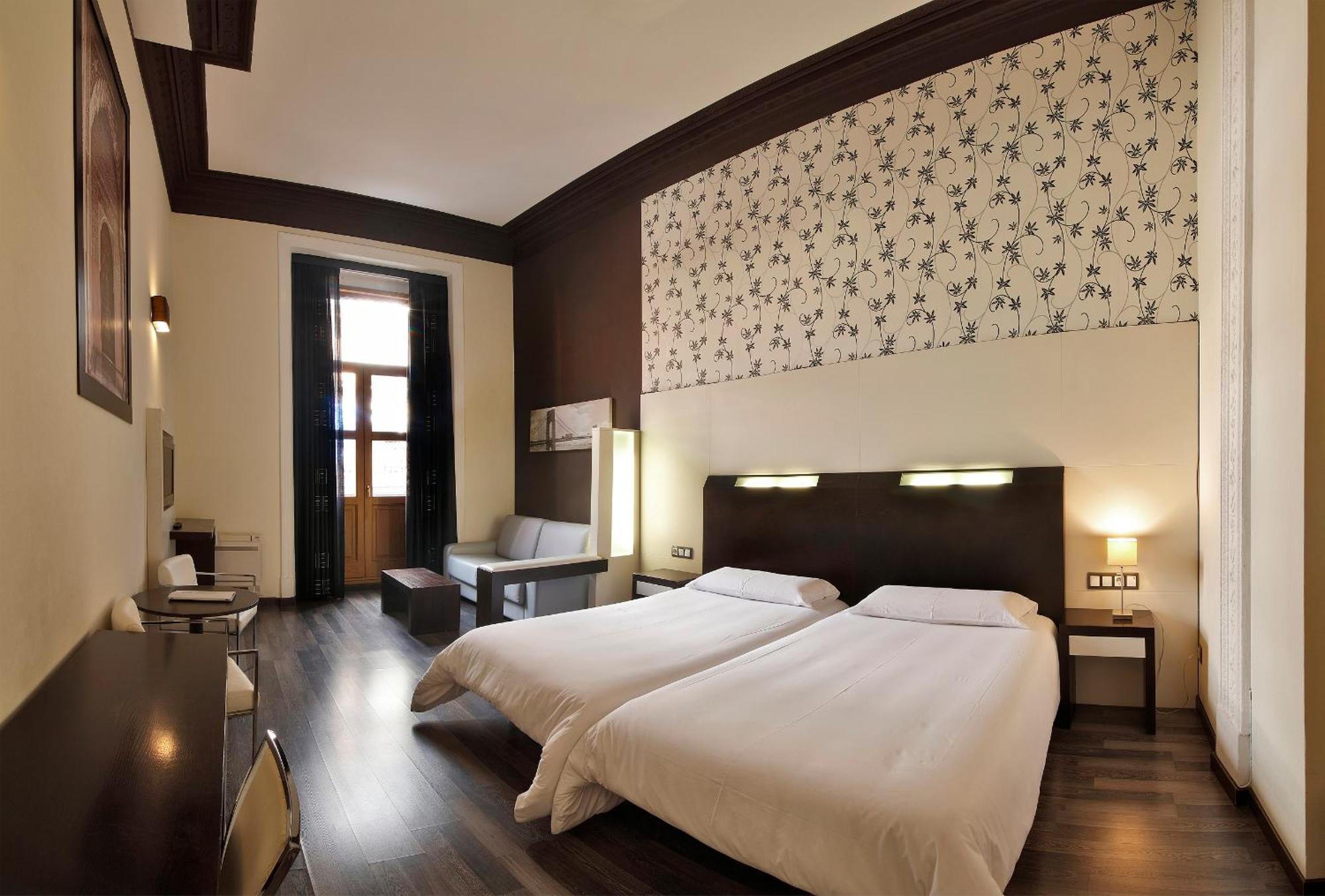 Alhambra Guest house 3*