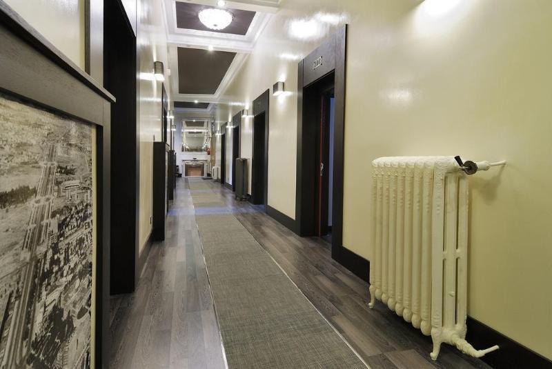 Alhambra Guest house Madrid